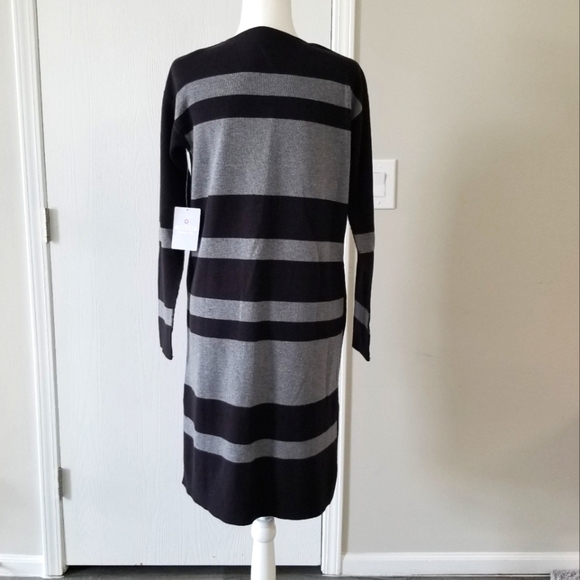 Athleta Reversible Cardigan Sweater - Picture 5 of 12